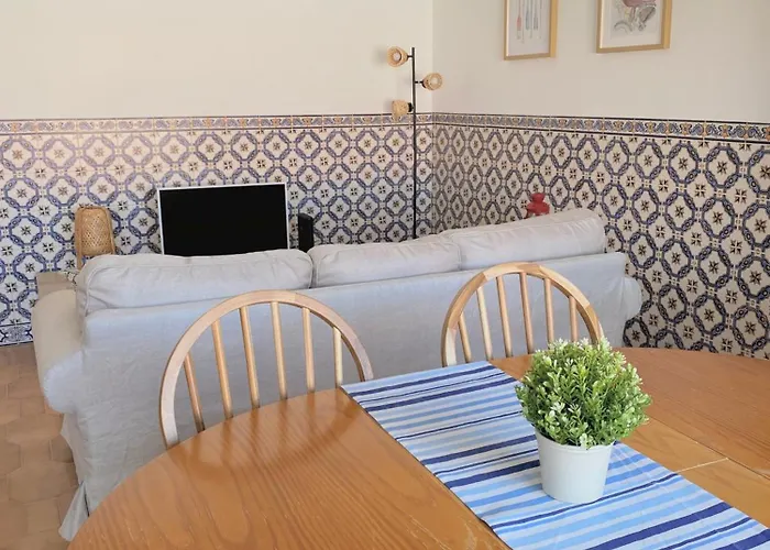 דירה Family With Balcony, 5 Min From The